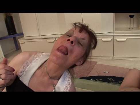 ❤️ Duas avós e um avô têm um ménage à trois Porno real vídeo em porno pt.mathem-1-class.ru ❤